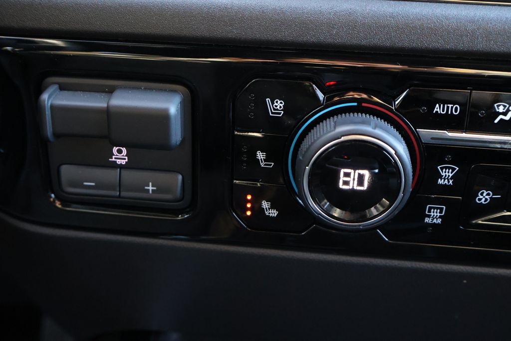 Thumbnail: 2024 Chevrolet Silverado 1500 - 22