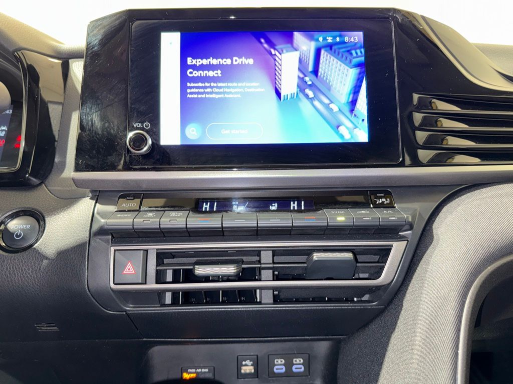 Thumbnail: 2025 Toyota Camry - 25