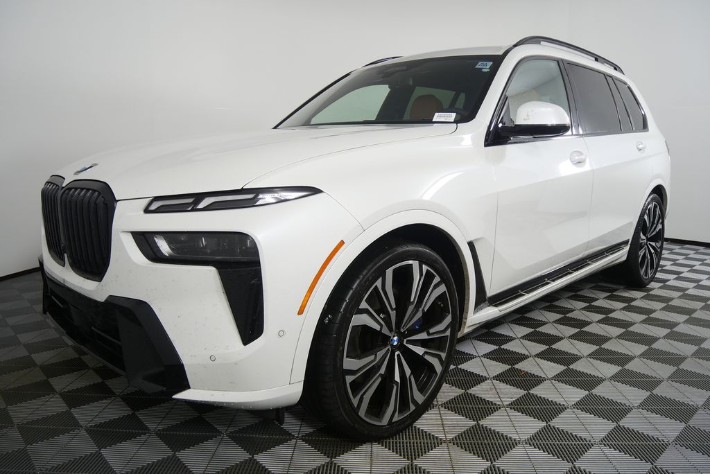 Thumbnail: 2023 BMW X7 - 8
