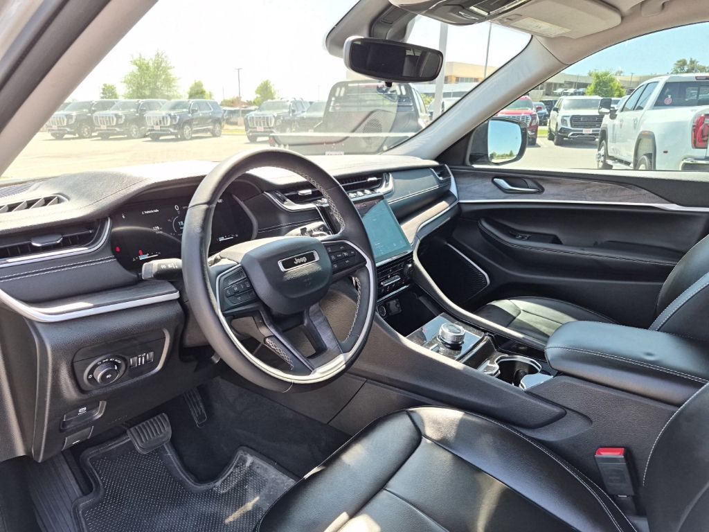 Used Car 2023 Jeep Grand Cherokee L  Limited For Sale Under $30,000 In Austin, Texas