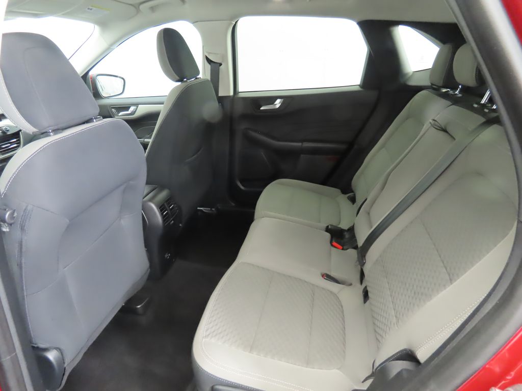 2021 Ford Escape SE 22