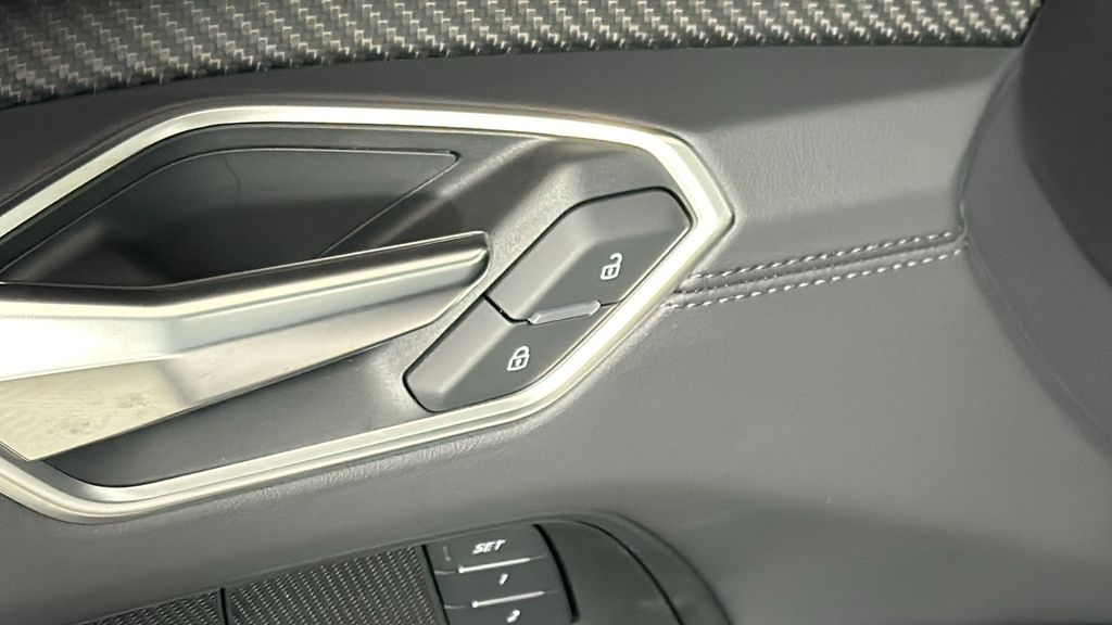2025 Audi e-tron GT Premium Plus 28