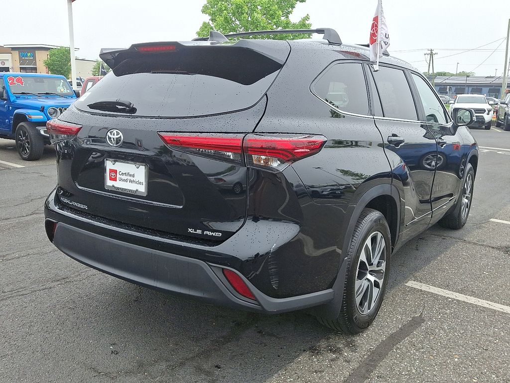 2023 Toyota Highlander XLE 6