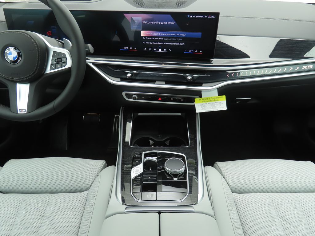 Thumbnail: 2026 BMW X5 - 13