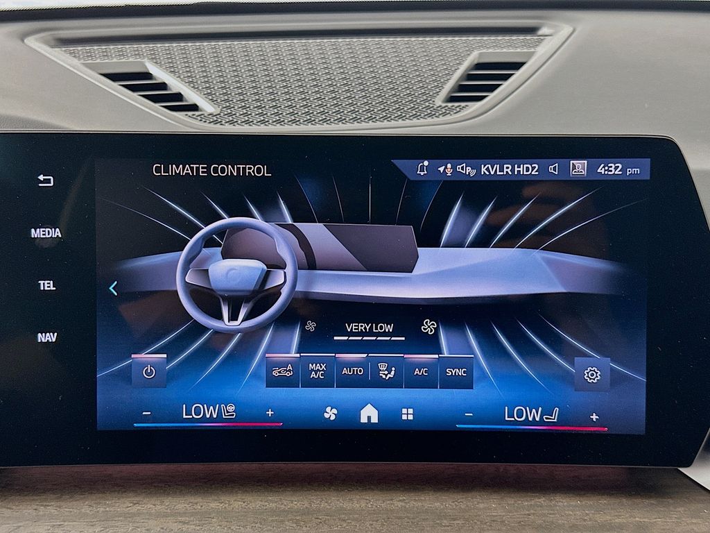 Thumbnail: 2026 BMW X1 - 14