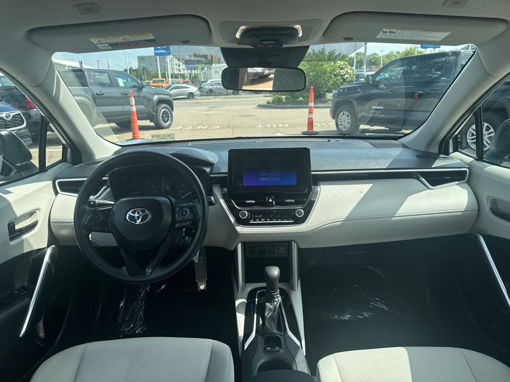 Used 2023 Silver Toyota L image 11