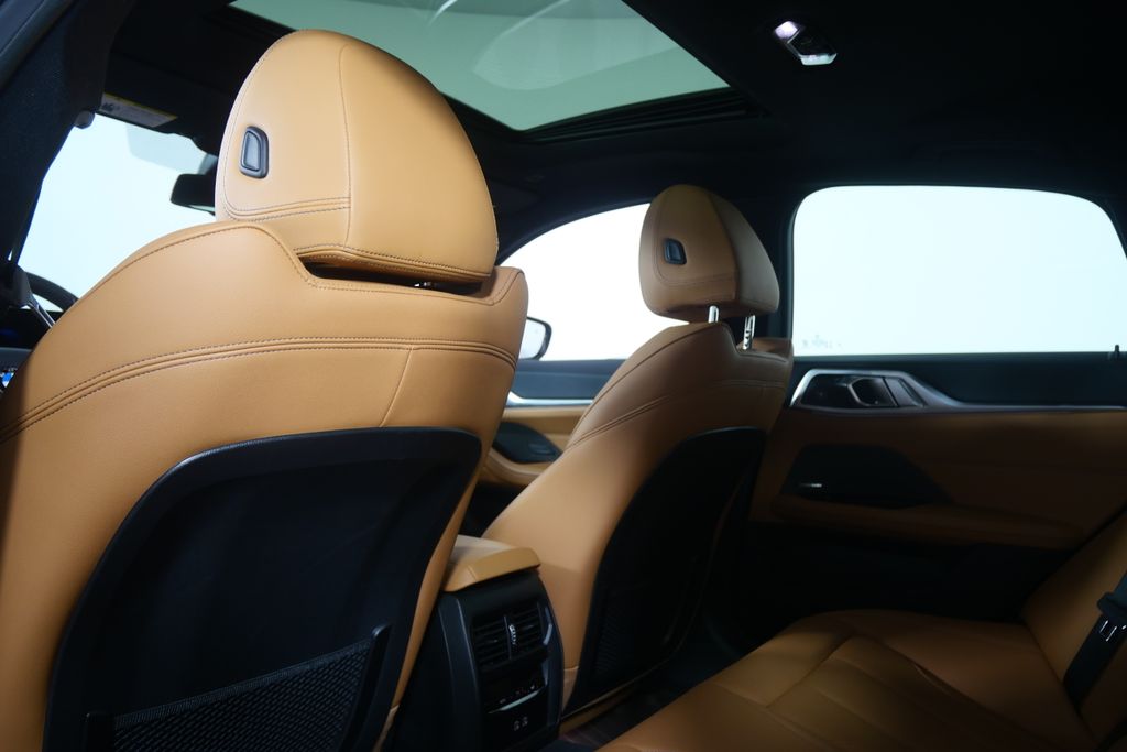 Thumbnail: 2024 BMW 4 Series - 18
