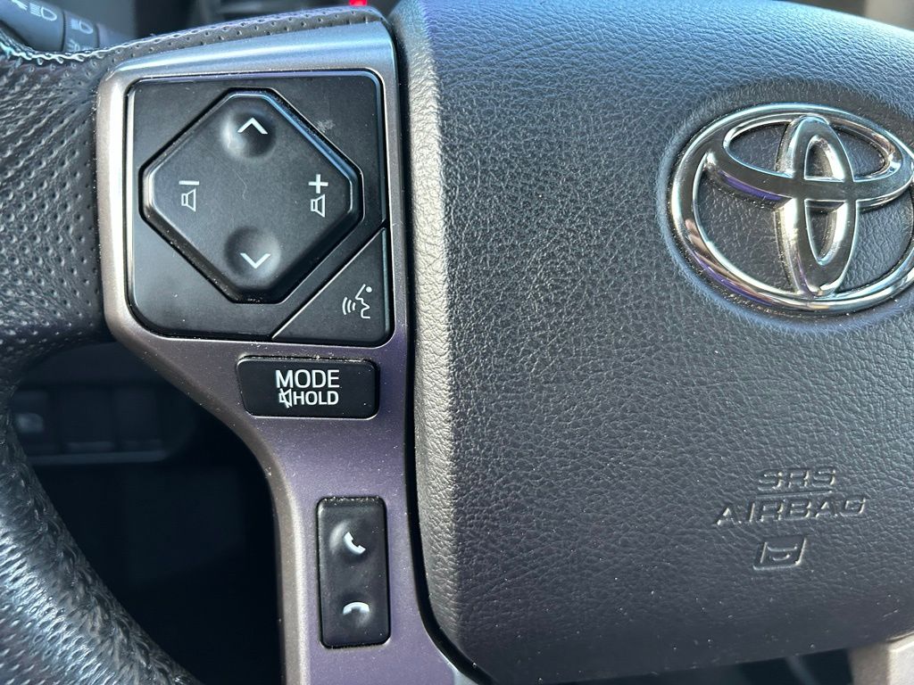 Thumbnail: 2022 Toyota Tacoma - 25