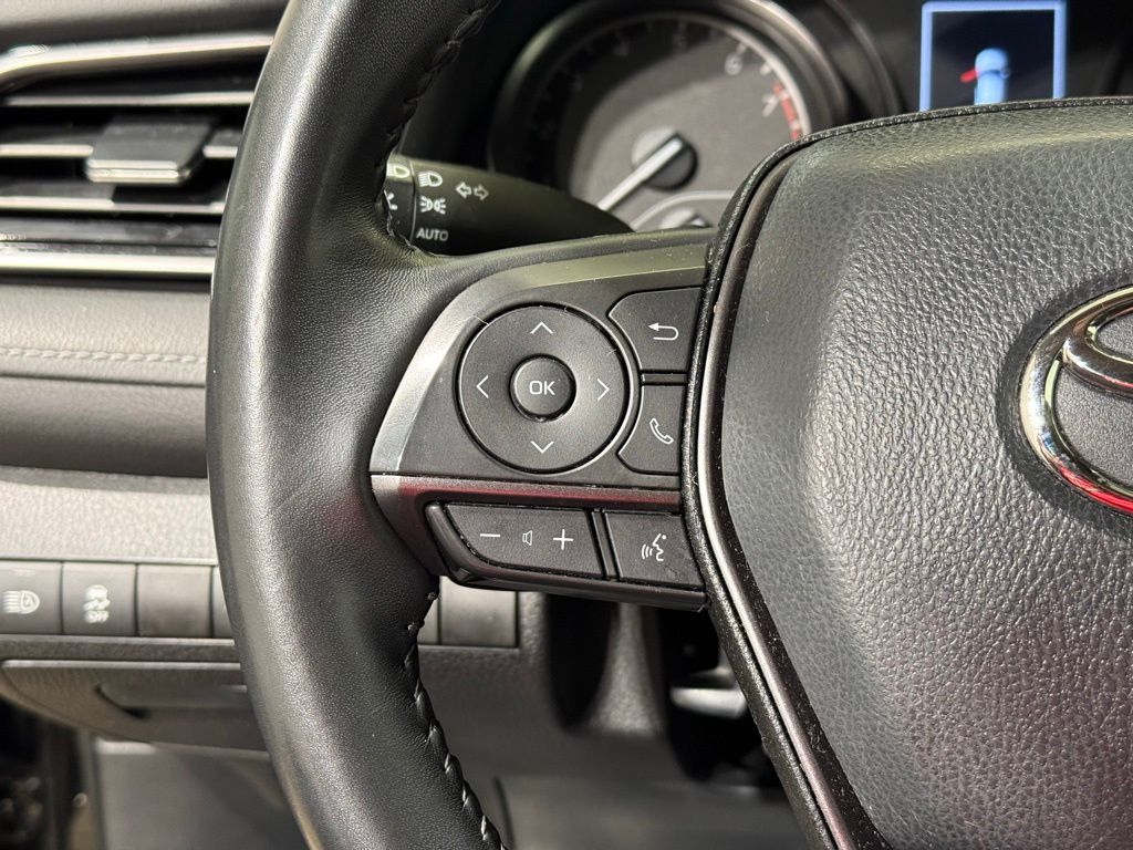 Thumbnail: 2023 Toyota Camry - 21