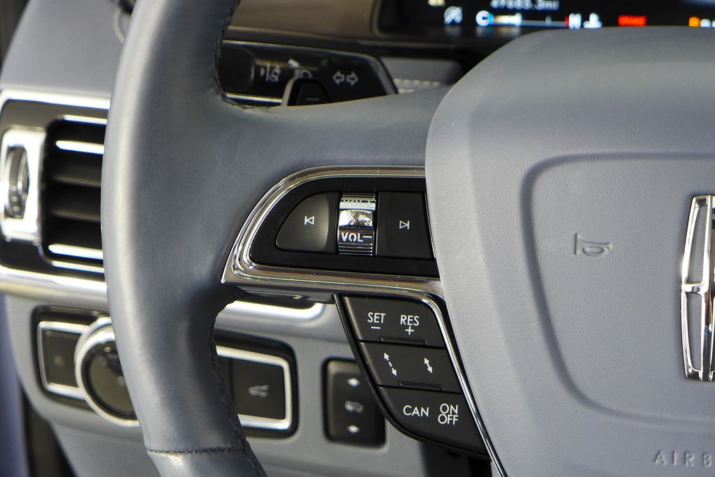 2021 Lincoln Navigator Black Label 32