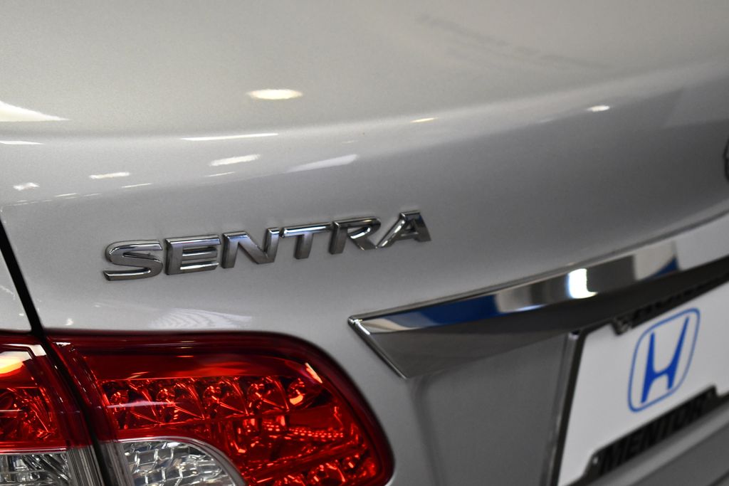 Thumbnail: 2015 Nissan Sentra - 6