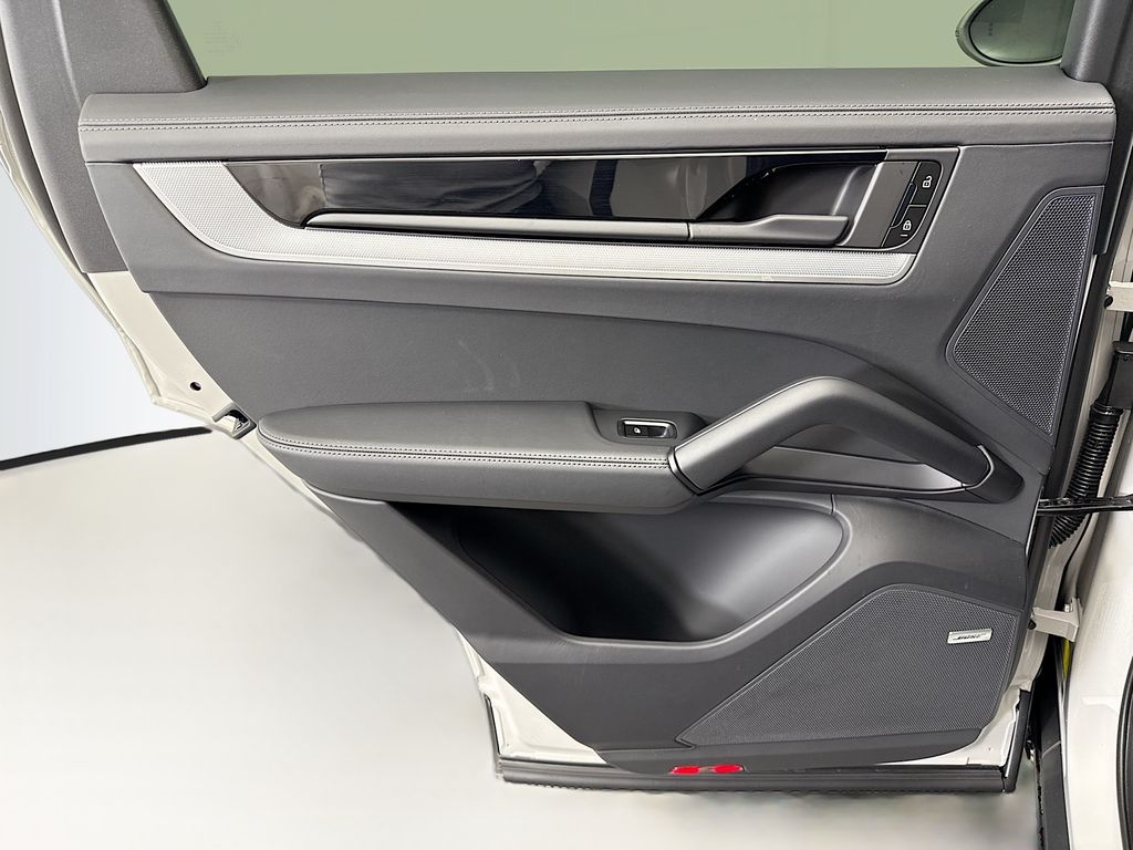 Thumbnail: 2026 Porsche  - 27