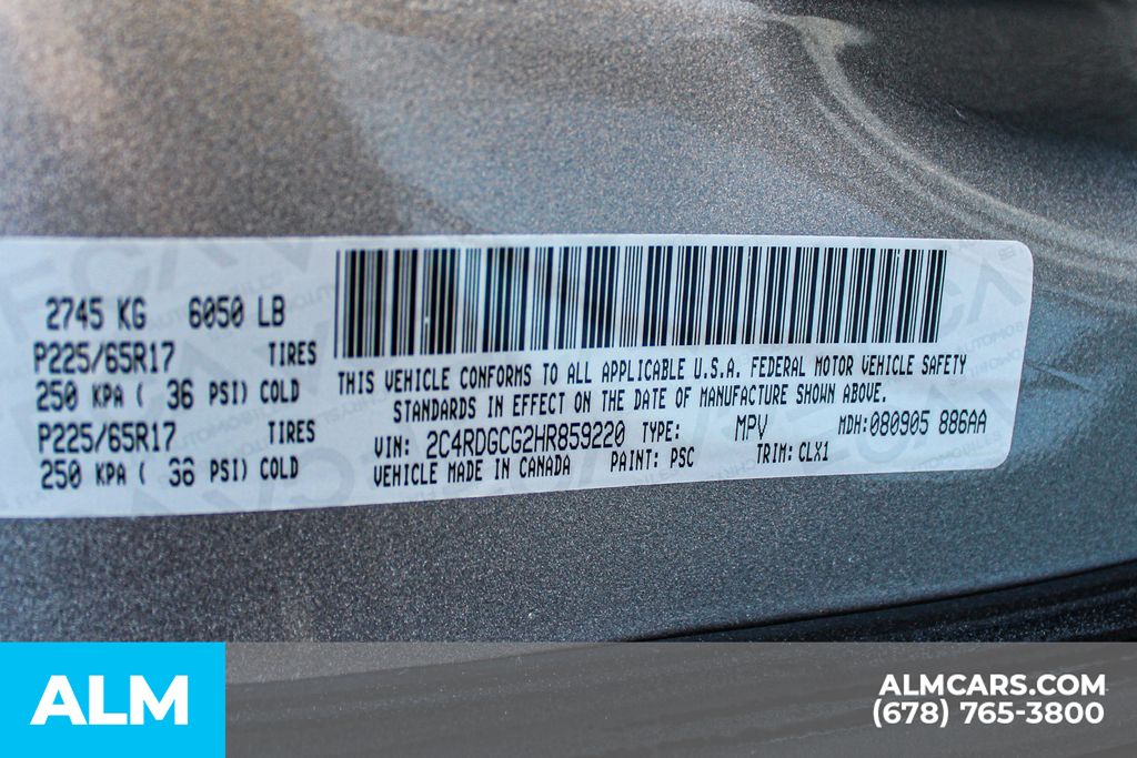 Used 2017 Silver Dodge SXT image 36