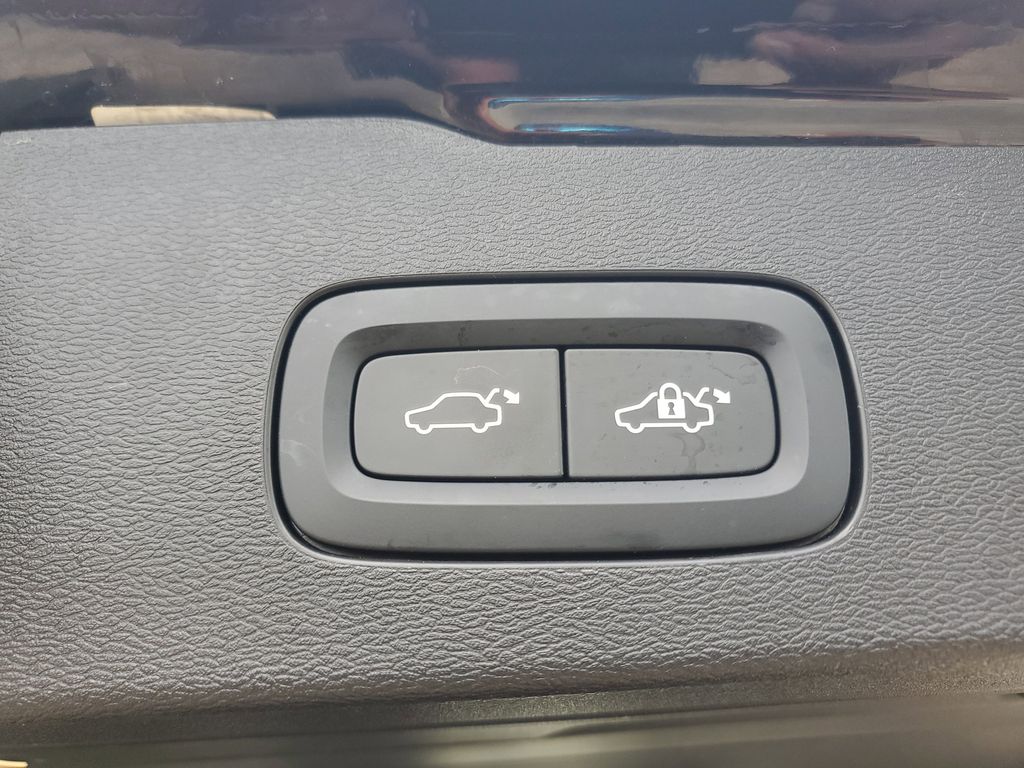 used 2024 Volvo V60 Cross Country car, priced at $34,895