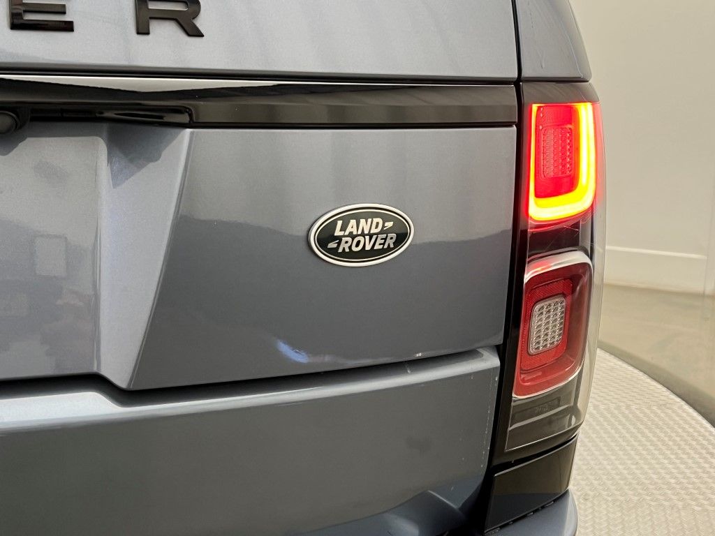 Thumbnail: 2021 Land Rover Range Rover - 8