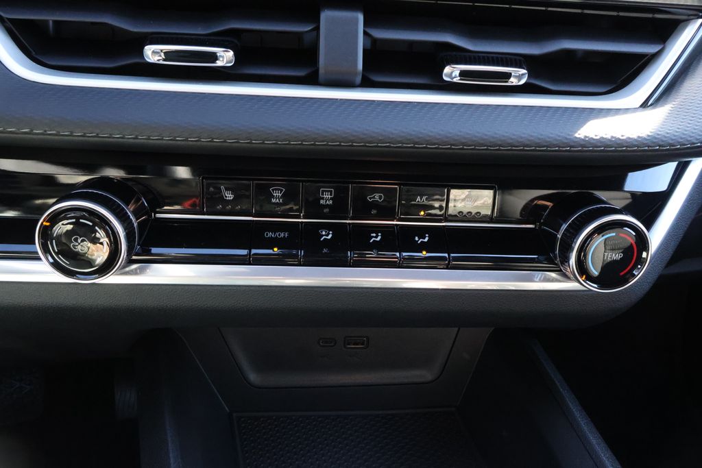 Thumbnail: 2026 Chevrolet Equinox - 27