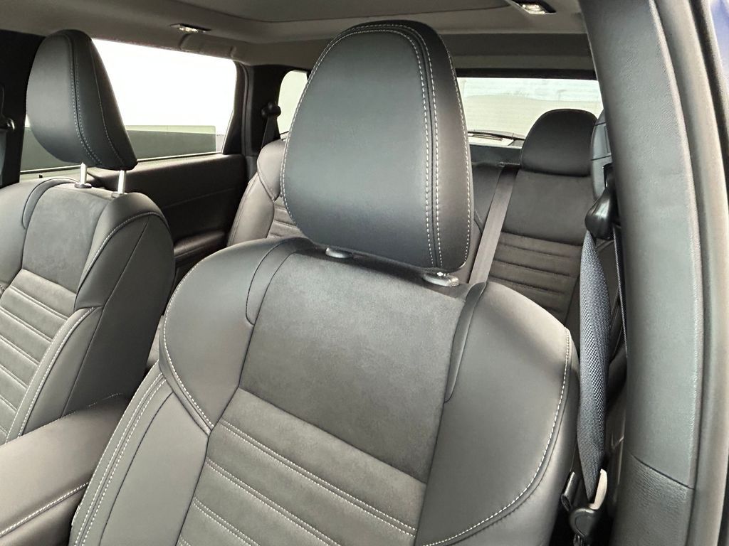 New 2026 Blue Metallic Mitsubishi SE image 18