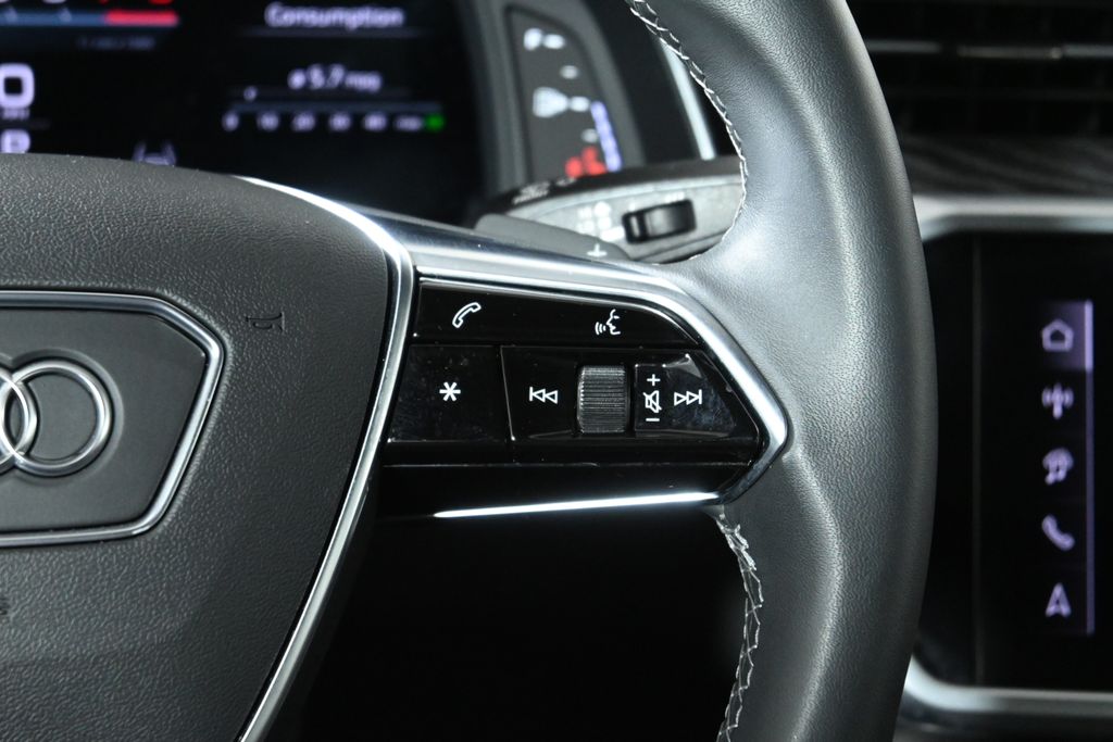 Thumbnail: 2025 Audi A6 - 17