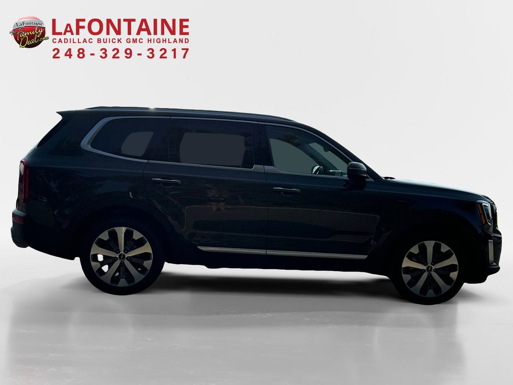 2022 Kia Telluride S 8