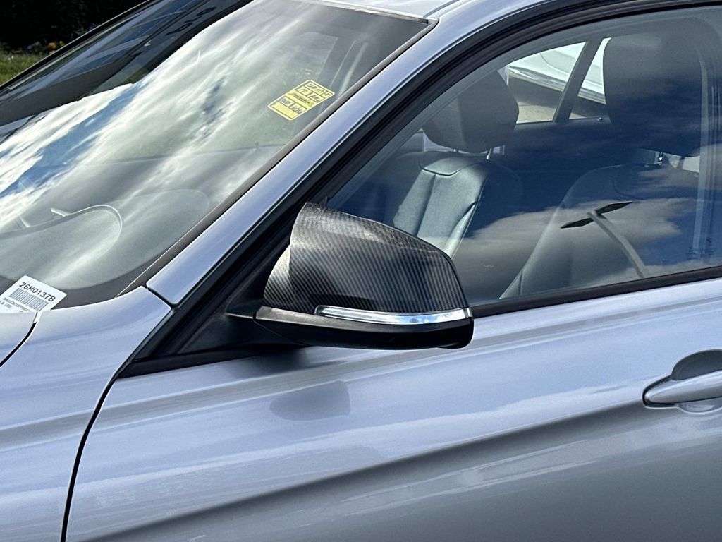 Thumbnail: 2015 BMW 3 Series - 13