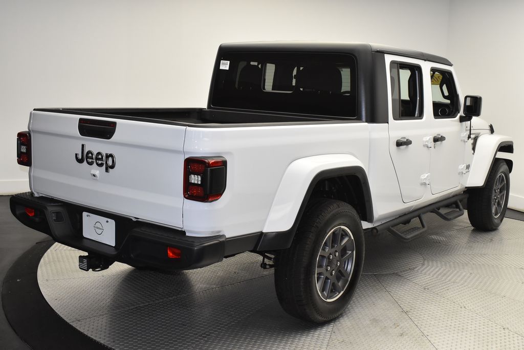 2021 Jeep Gladiator Overland 6