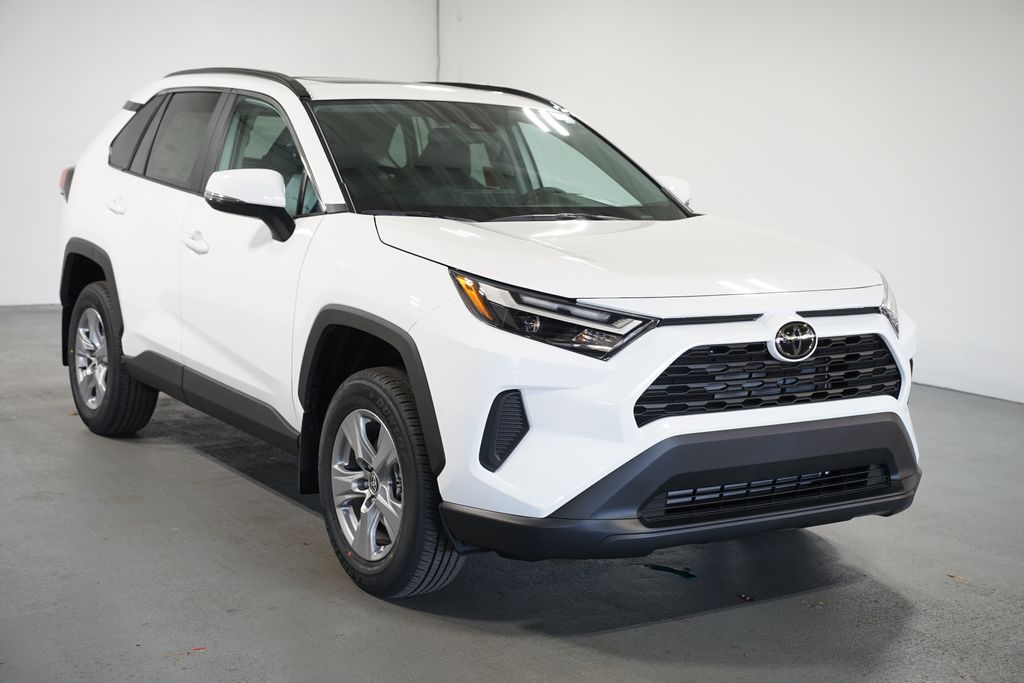 Thumbnail: 2025 Toyota RAV4 - 3