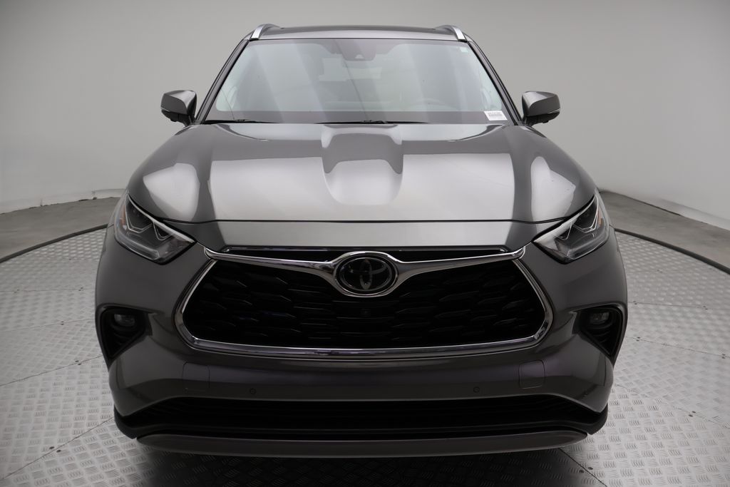 Thumbnail: 2025 Toyota Highlander - 5