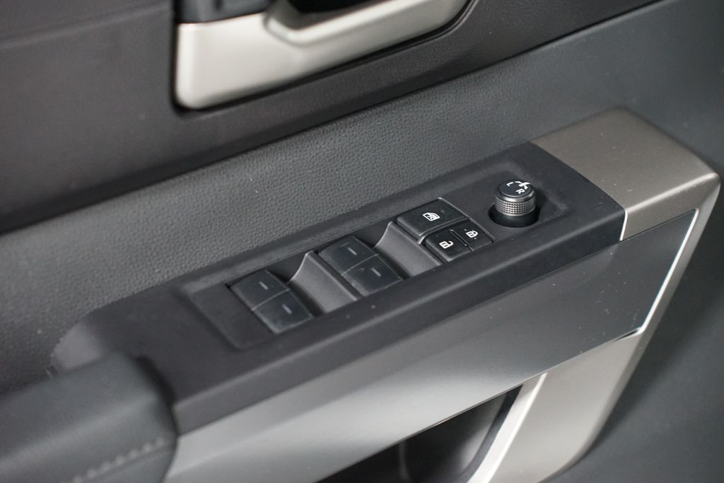 Thumbnail: 2024 Toyota Tundra - 32