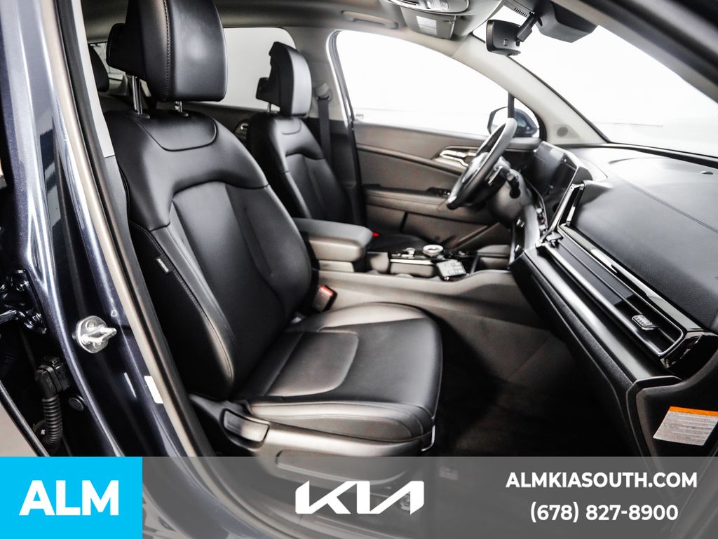 2024 Kia Sportage Hybrid EX photo 17