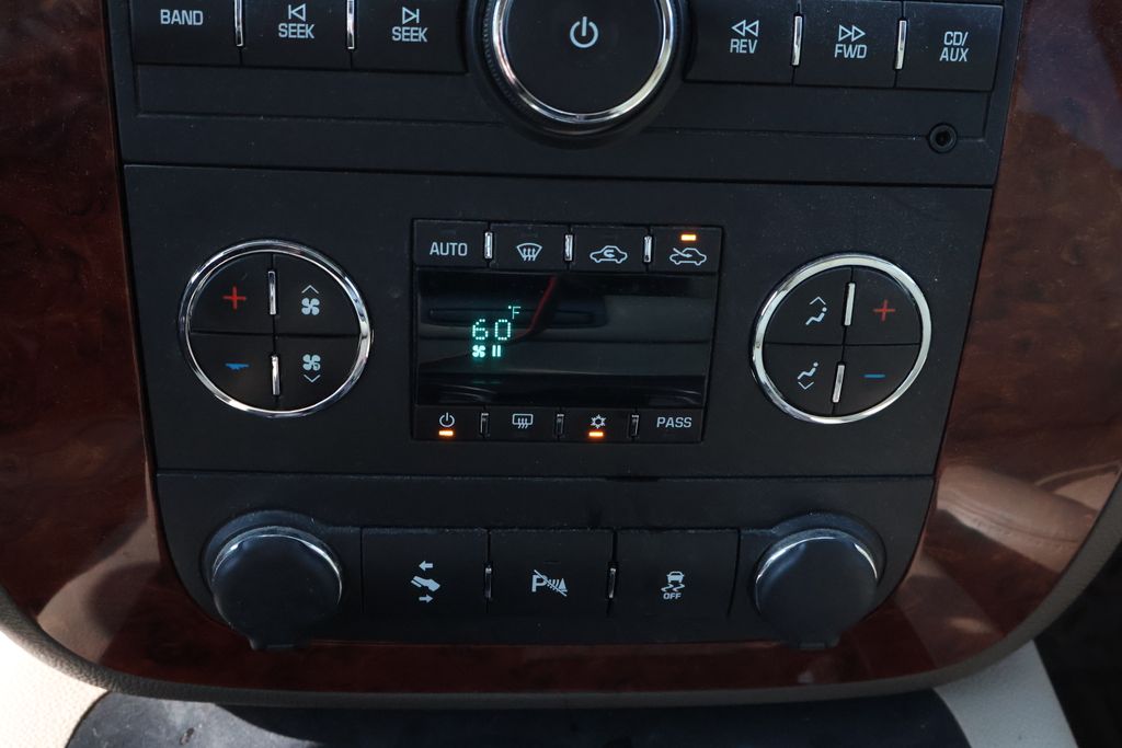 2013 Chevrolet Silverado 1500 LTZ 24