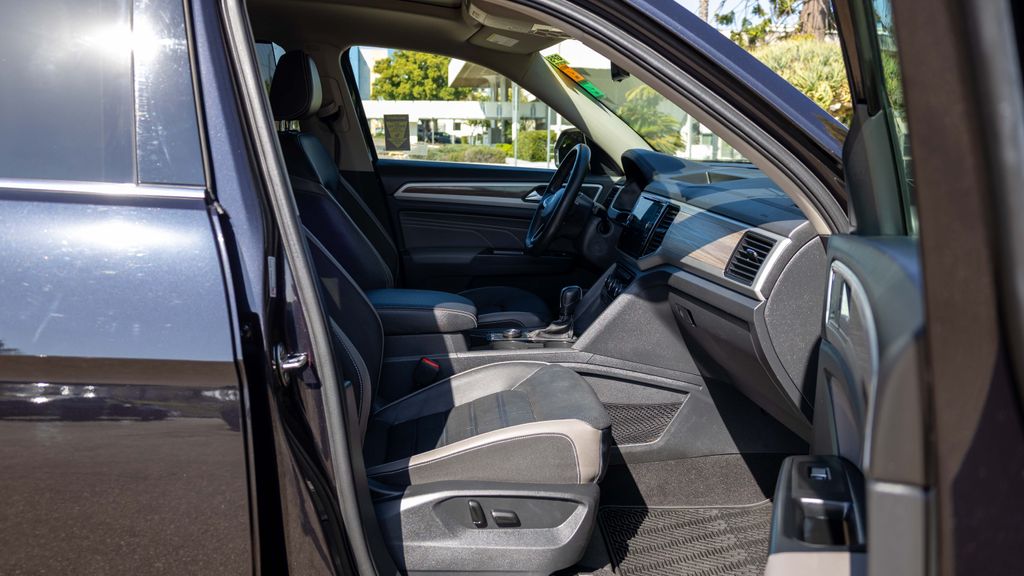 Used 2021 Volkswagen Atlas 2.0T SEL Premium 4D Sport Utility