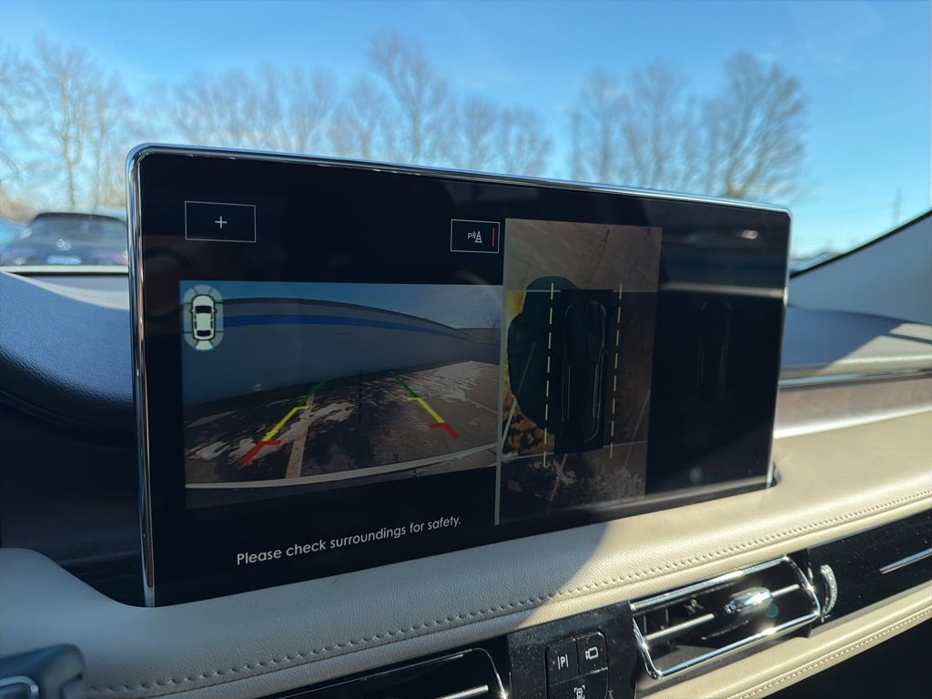 Thumbnail: 2023 Lincoln Nautilus - 30