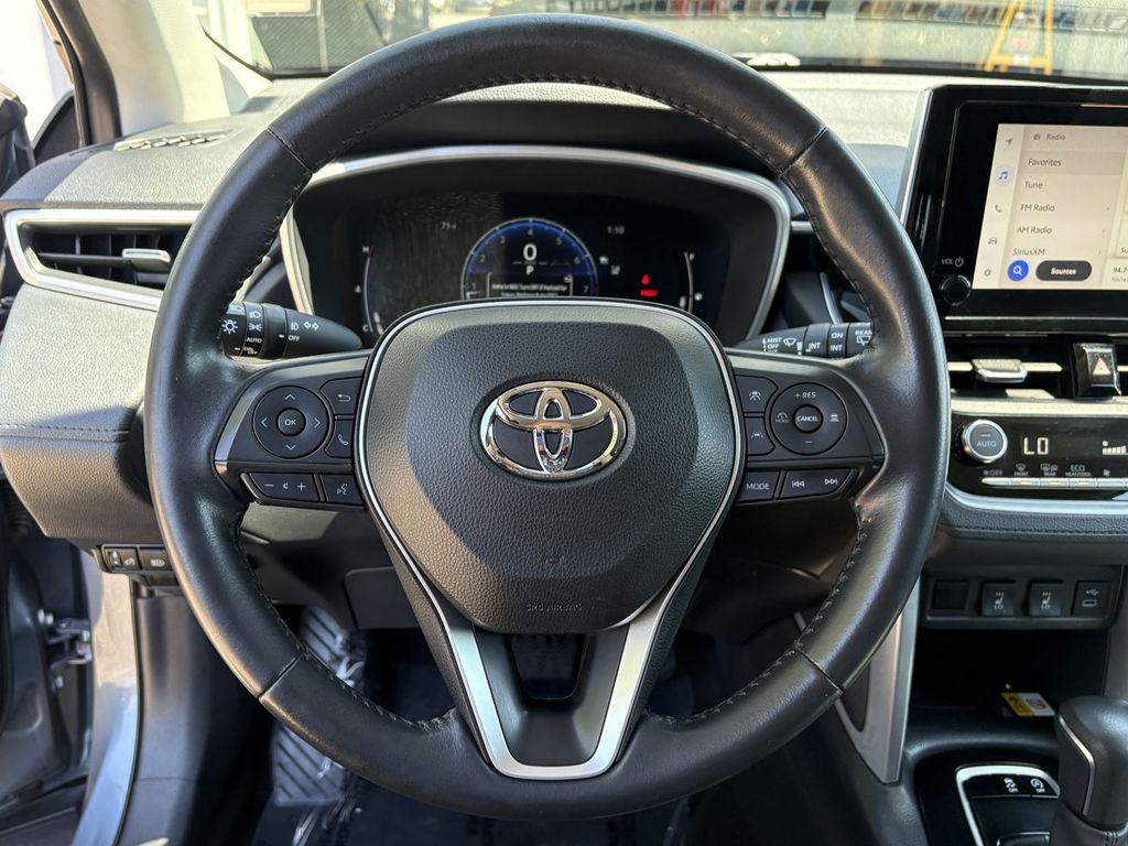 2023 Toyota Corolla Cross XLE