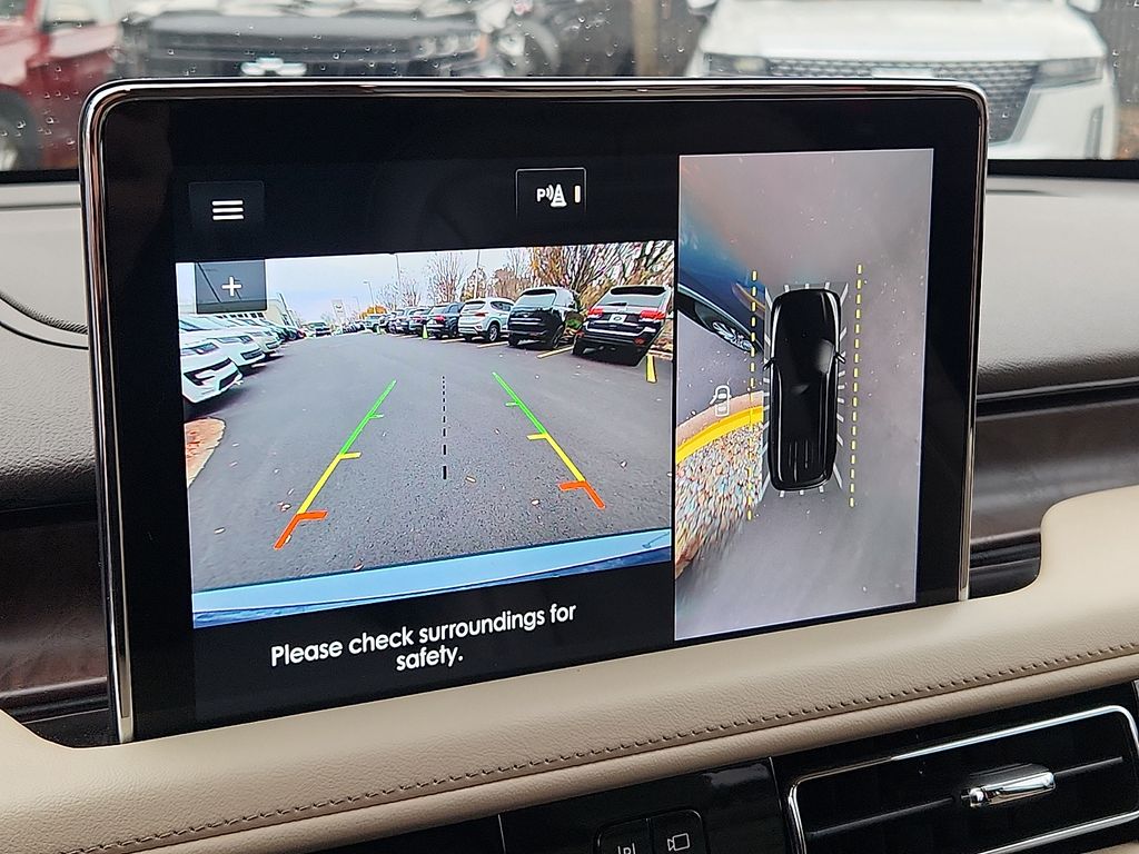 Thumbnail: 2020 Lincoln Aviator - 18