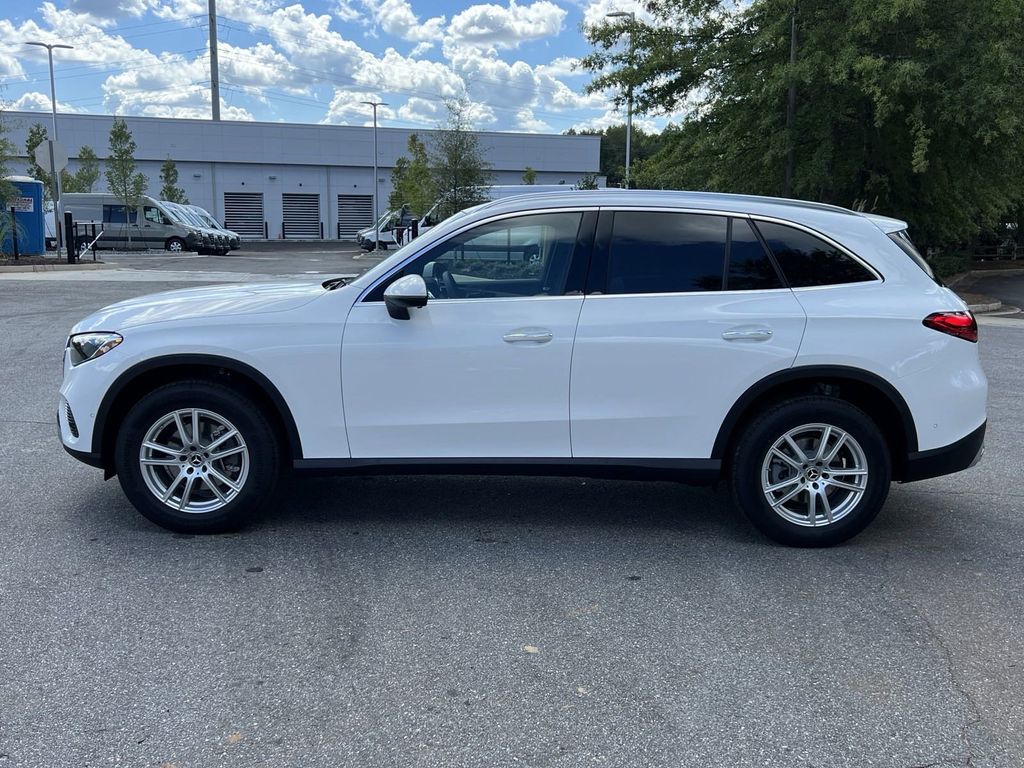 2025 Mercedes-Benz GLC GLC 300 5