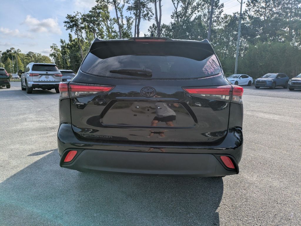 Used 2023 Toyota Highlander SUV