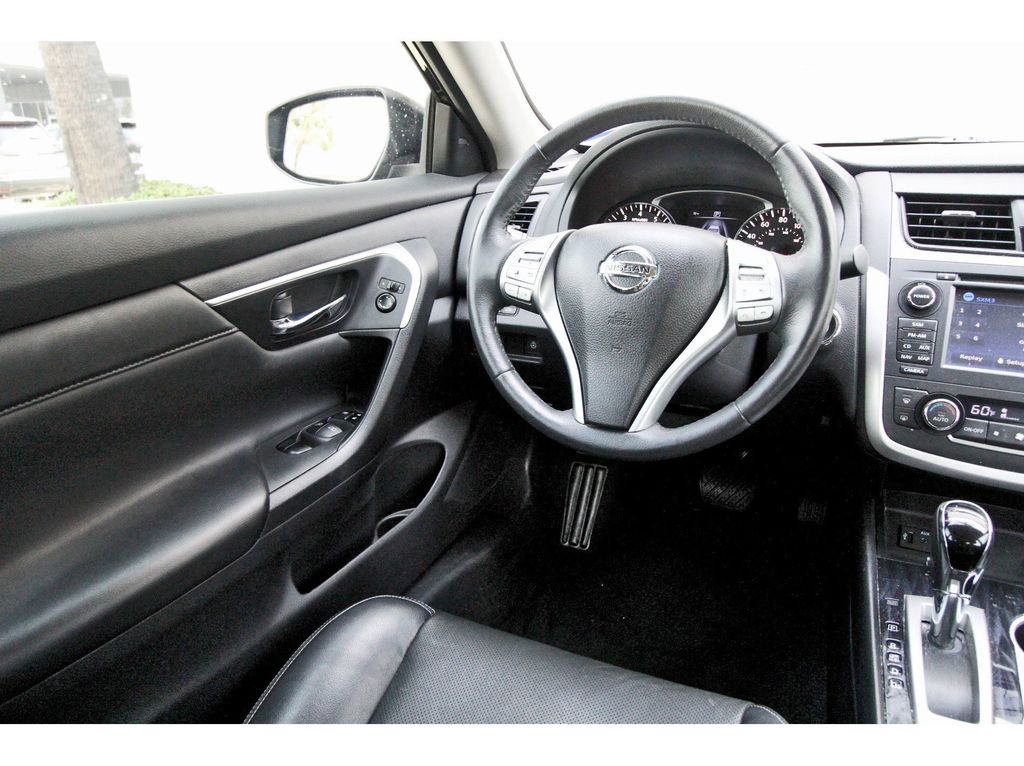 2016 Nissan Altima 2.5 SL Black at Mac Haik CDJR North Houston