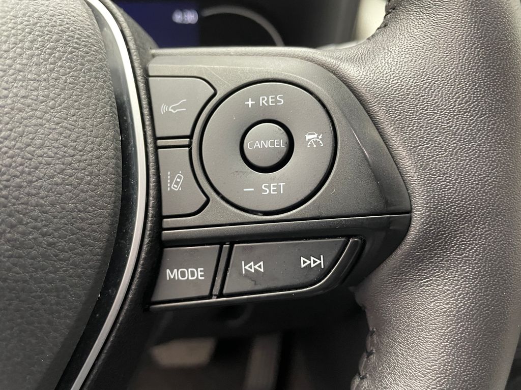 Thumbnail: 2023 Toyota RAV4 - 23