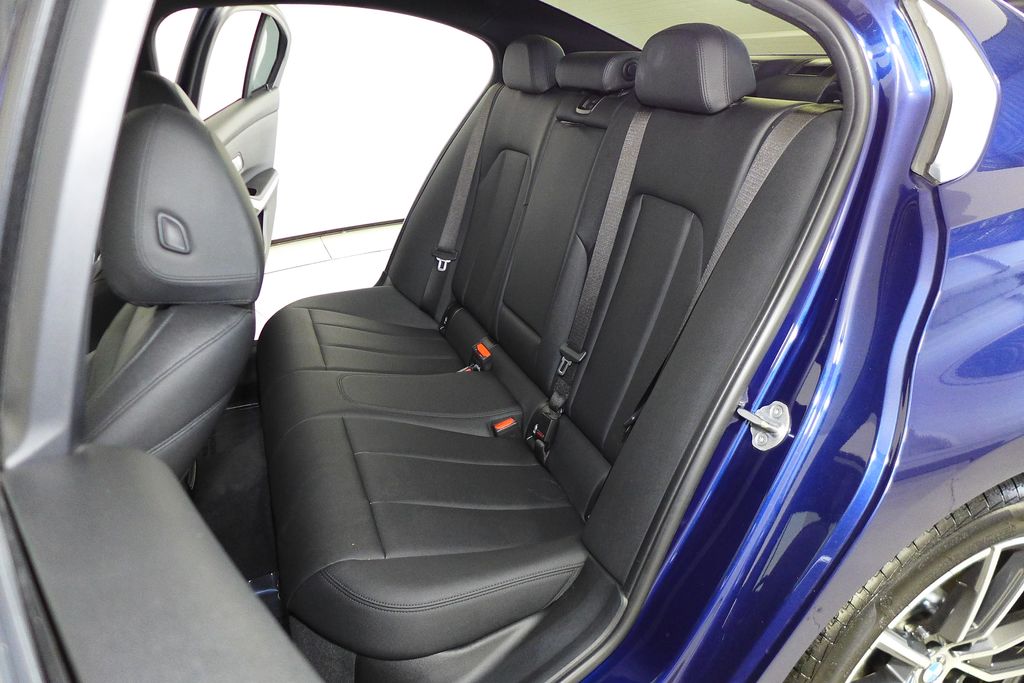 Thumbnail: 2020 BMW 3 Series - 21