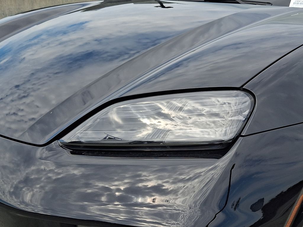 Thumbnail: 2026 Porsche Macan - 11
