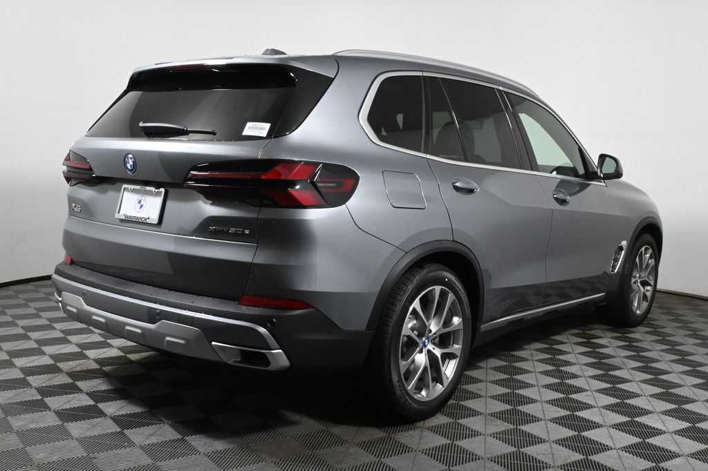 2025 BMW X5 xDrive50e 6