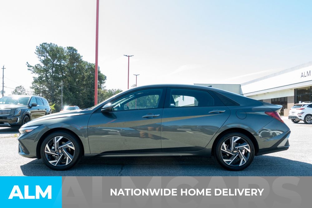 Certified Used 2025 Gray Hyundai SEL Sport image 4