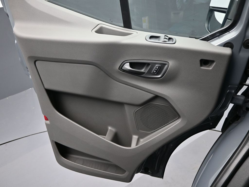 2025 Ford Transit 250