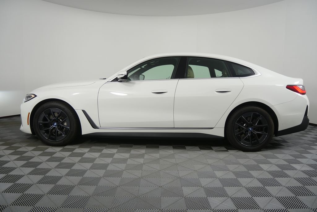 Thumbnail: 2023 BMW i4 - 6