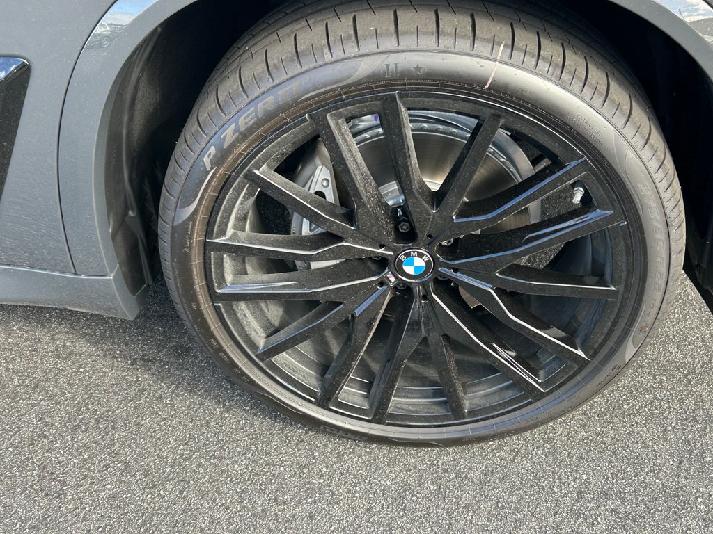 Thumbnail: 2026 BMW X5 - 3