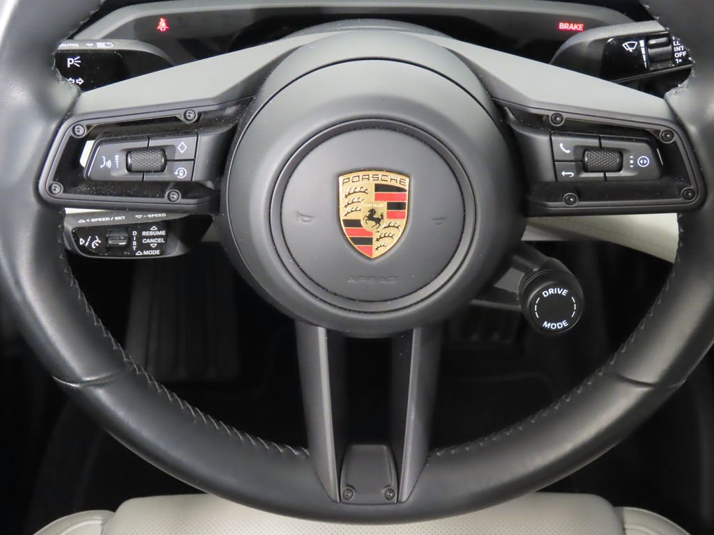 Thumbnail: 2023 Porsche Taycan - 18