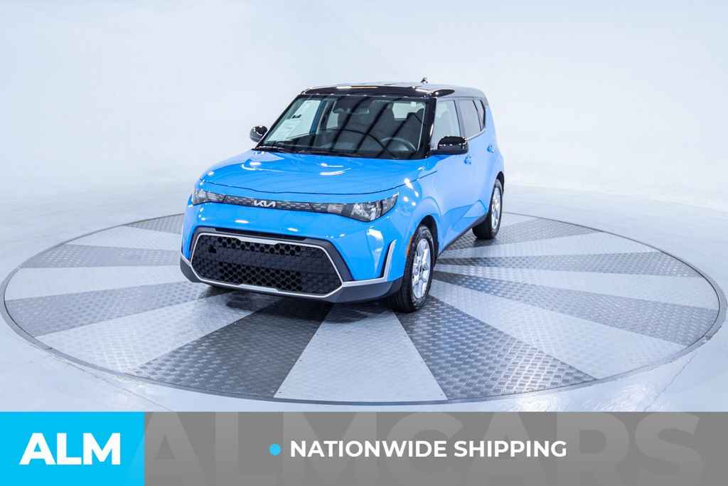 2025 Kia Soul S photo 2