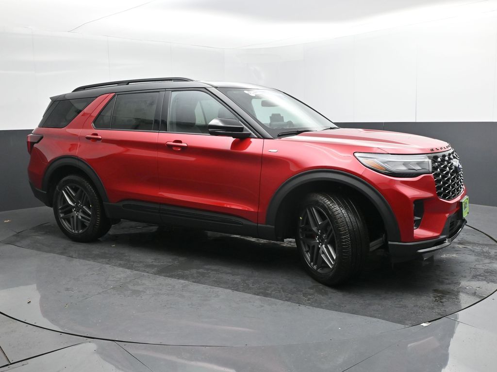 2026 Ford Explorer ST-Line photo 4