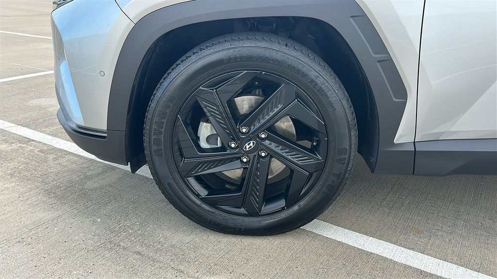 2022 Hyundai Tucson Limited Silver at Classic Elite Chevrolet Sugar Land