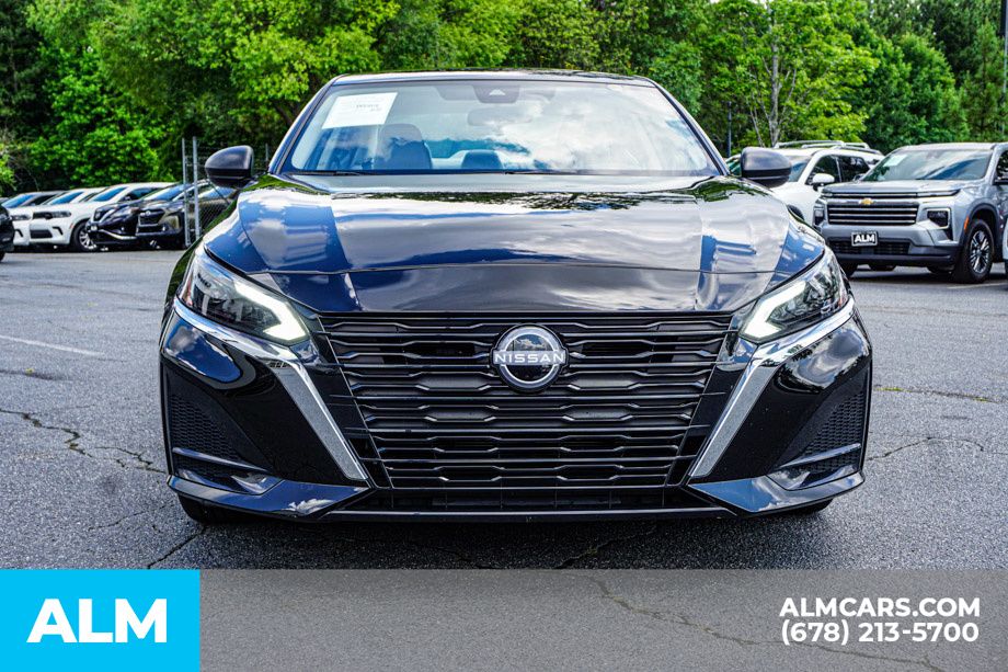 2025 Nissan Altima SV - Photo 10